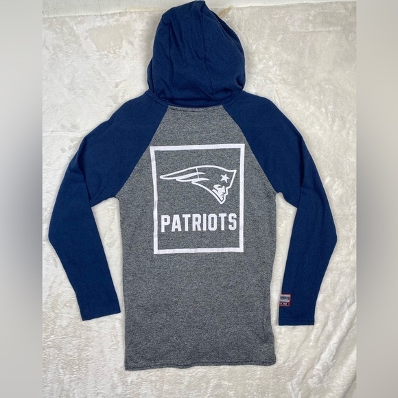 NFL team apparel New England patriots long sleeve hooded t shirt size small - Picture 6 of 9